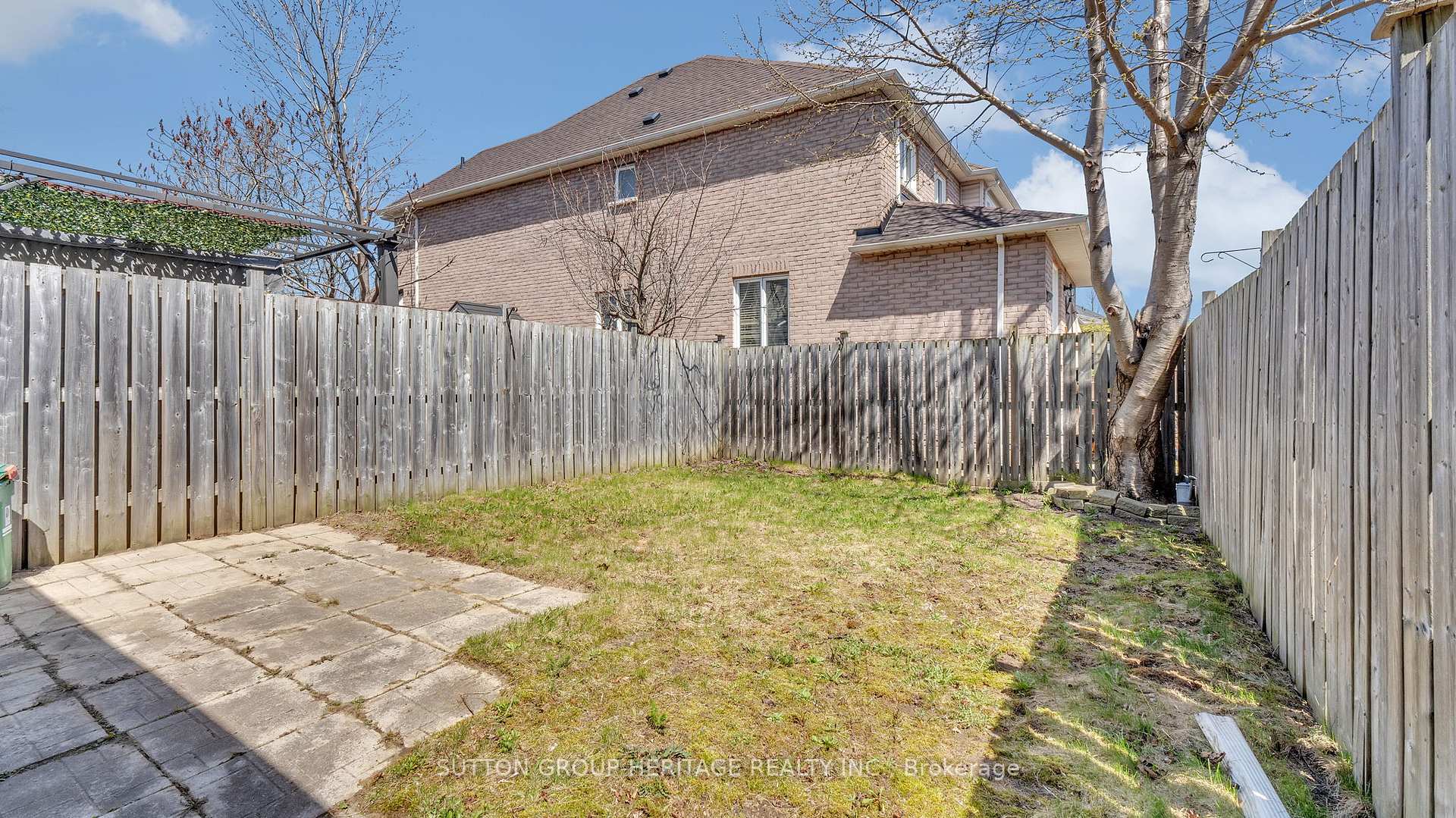 Photo 37 of 42 Odessa Crescent, Whitby, Rolling Acres — HOMEH