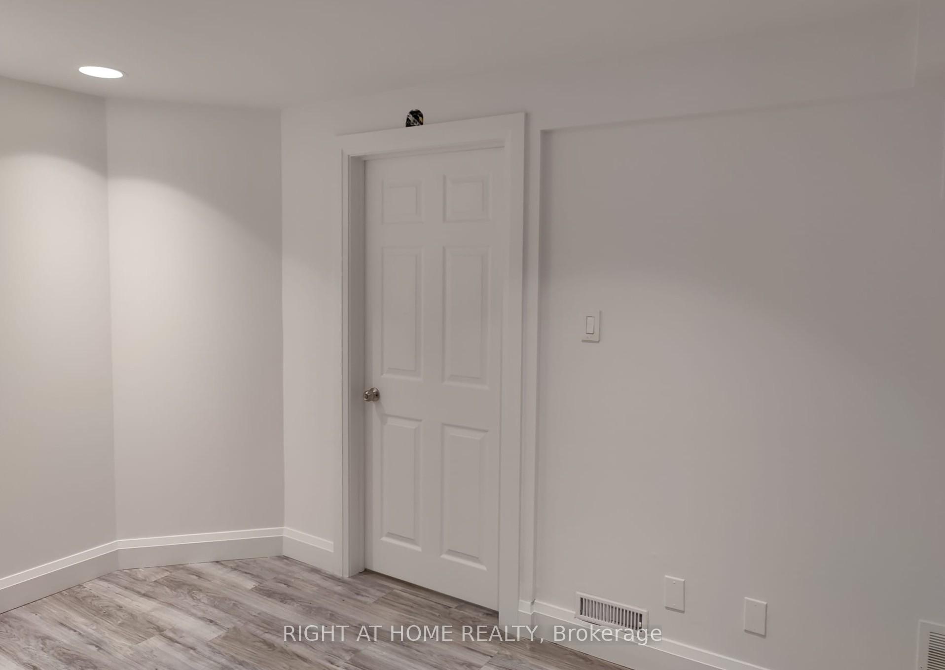 Photo 6 of Unit Basement, 387 Forest Drive, Vaughan, West Woodbridge — HOMEH