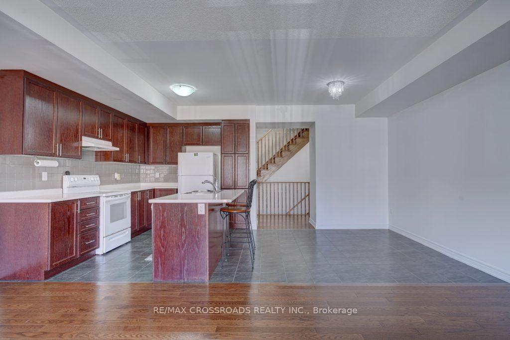 Photo 4 of 11 Luzon Avenue, Markham, Box Grove — HOMEH