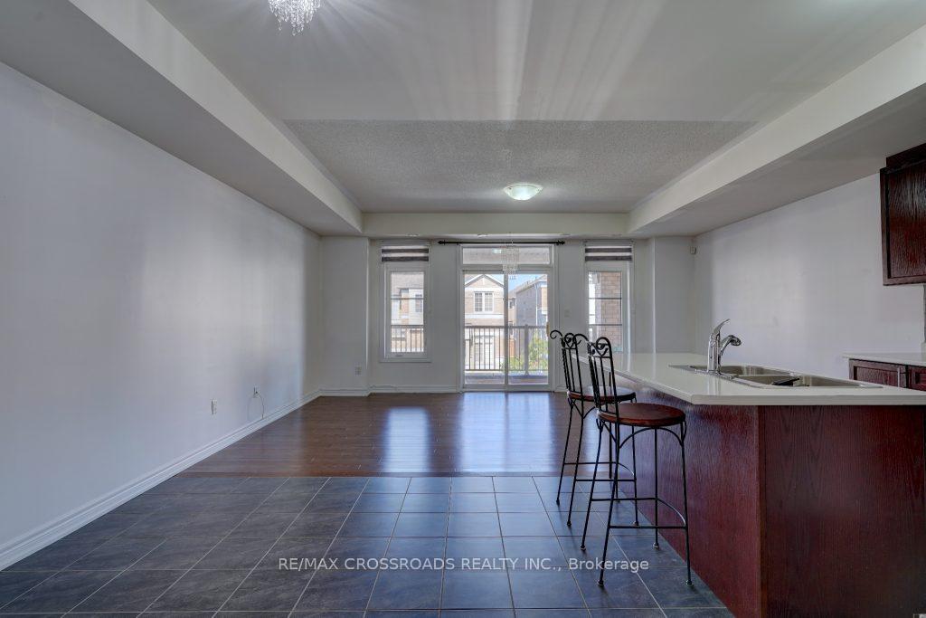 Photo 6 of 11 Luzon Avenue, Markham, Box Grove — HOMEH