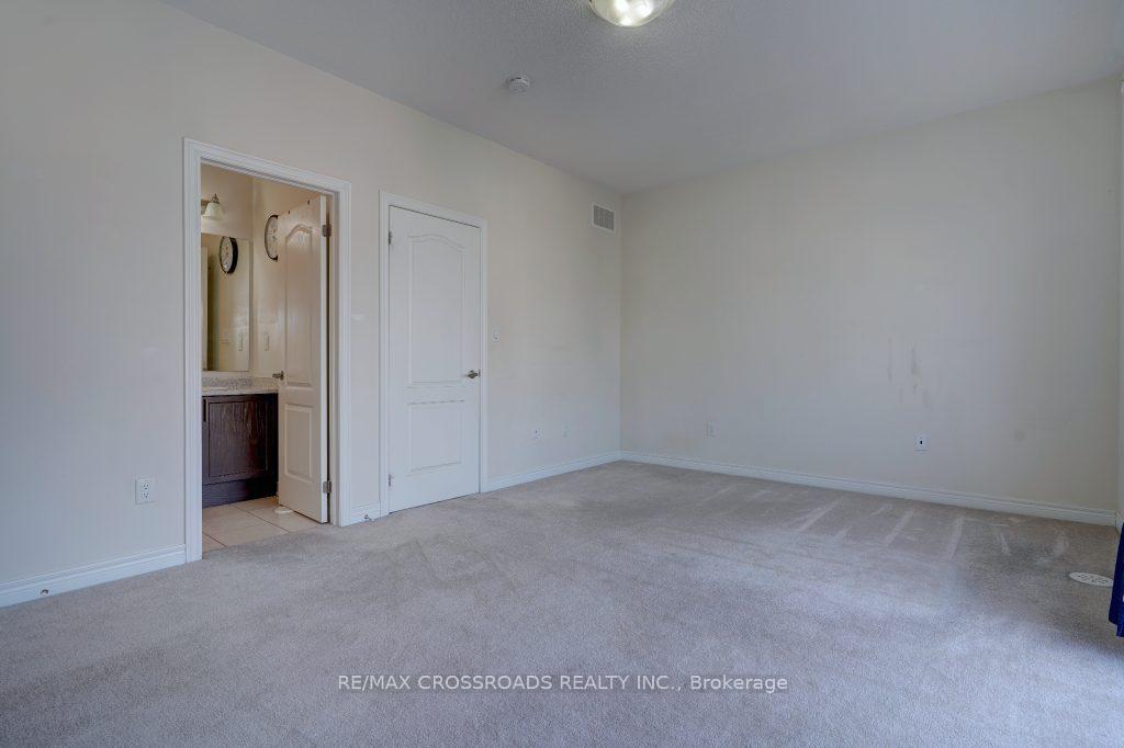 Photo 14 of 11 Luzon Avenue, Markham, Box Grove — HOMEH