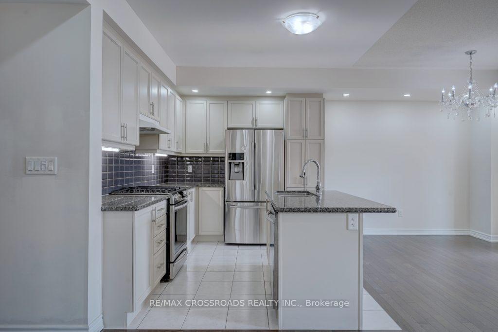 Photo 23 of 11 Luzon Avenue, Markham, Box Grove — HOMEH