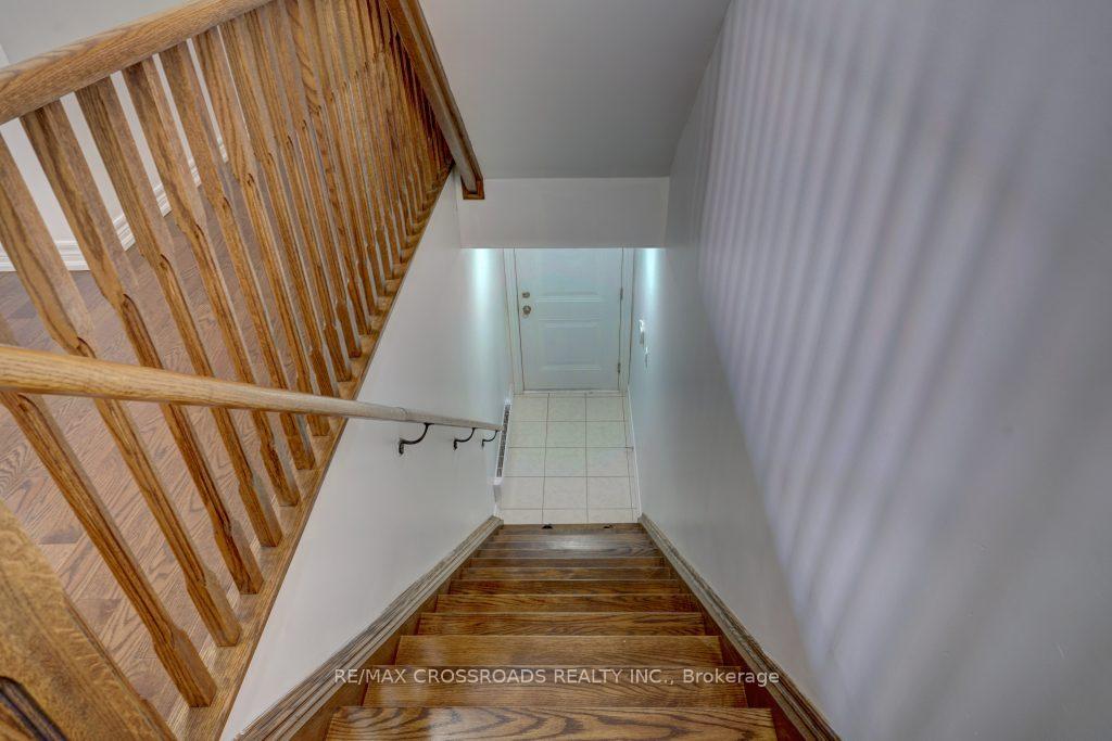 Photo 35 of 11 Luzon Avenue, Markham, Box Grove — HOMEH