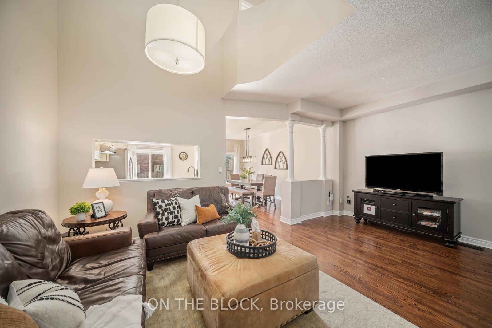 Photo 5 of 370 Isaac Murray Avenue, Vaughan, Maple — HOMEH