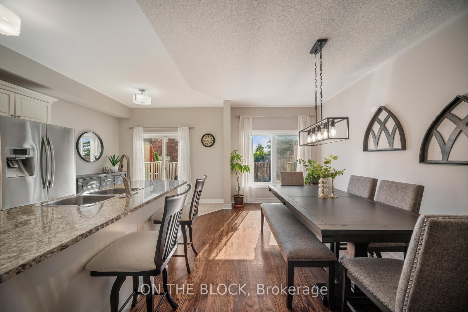 Photo 7 of 370 Isaac Murray Avenue, Vaughan, Maple — HOMEH