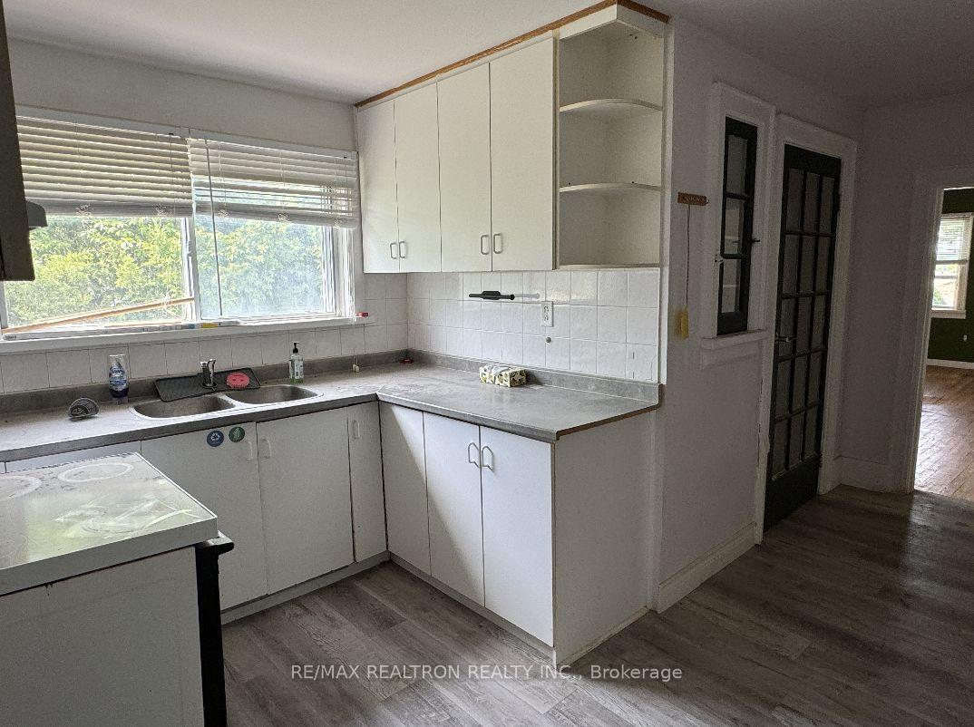 Photo 6 of 10831 Jane Street, Vaughan, Rural Vaughan — HOMEH