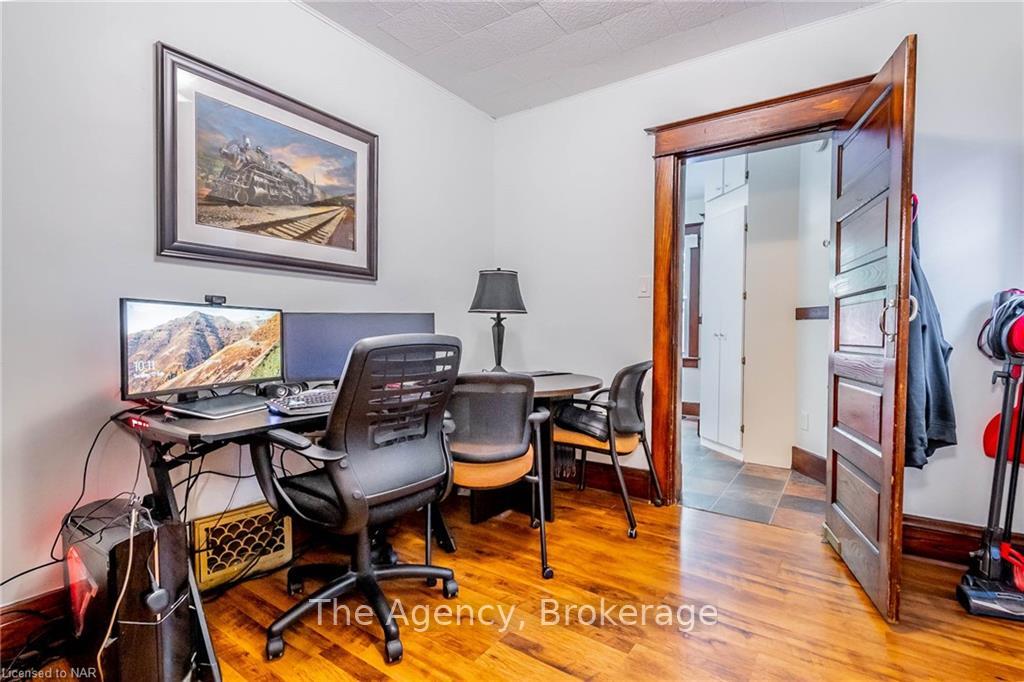 Photo 12 of 17 Wilton Avenue, Welland, Broadway — HOMEH