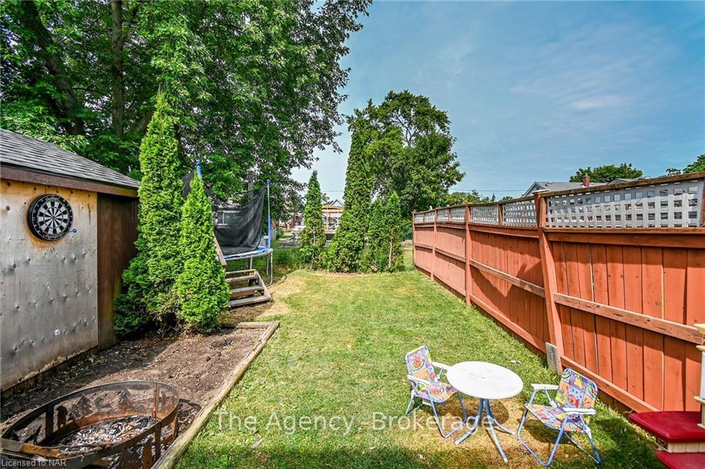 Photo 28 of 17 Wilton Avenue, Welland, Broadway — HOMEH