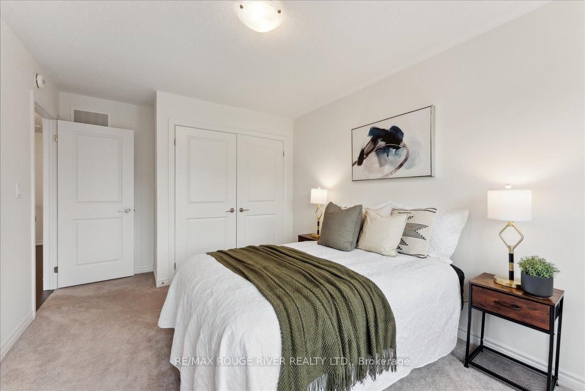 Photo 1 of 122 Laing Drive, Whitby, Rural Whitby — HOMEH