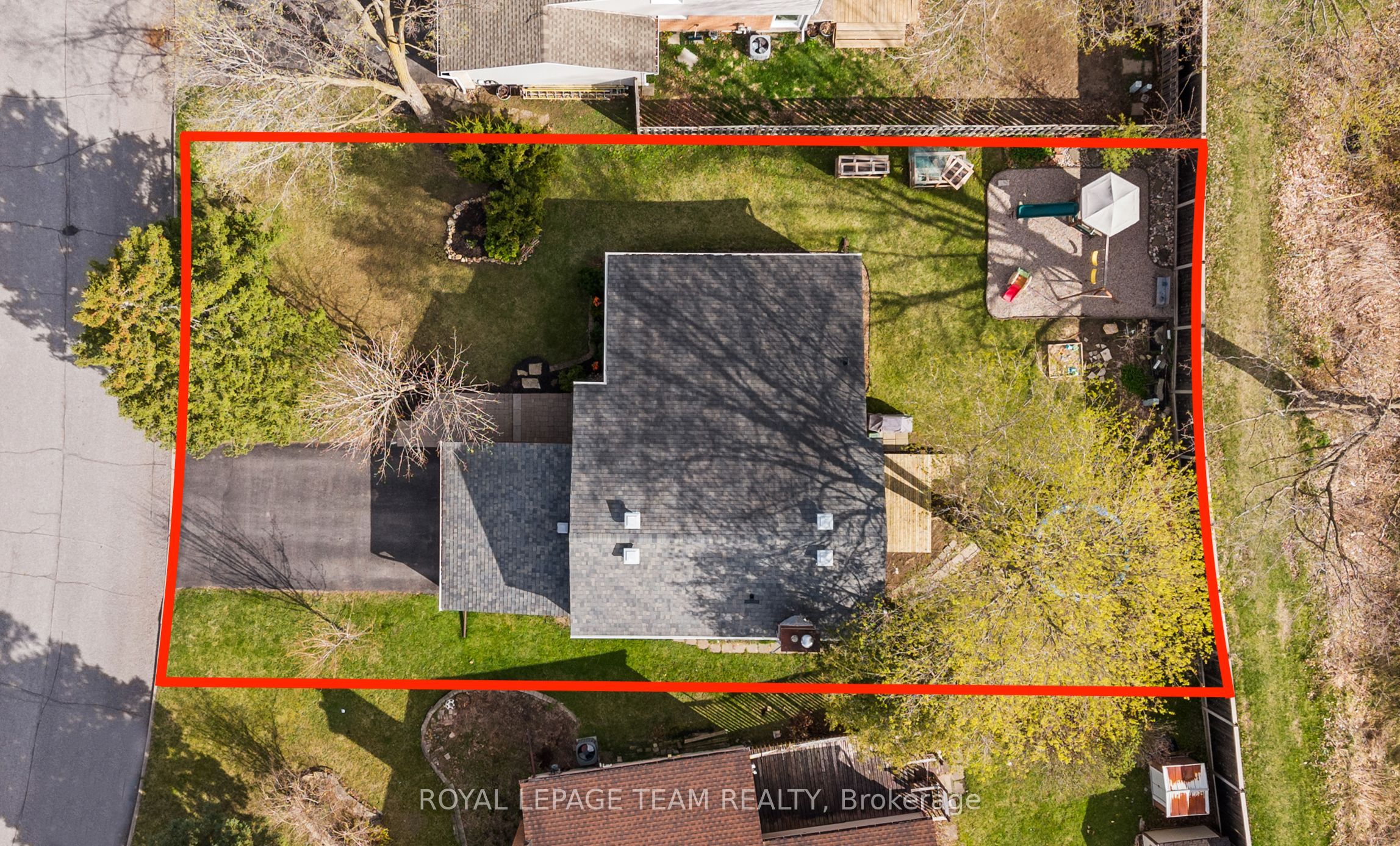 Photo 43 of 92 Burnetts Grove Circle, Ottawa, Barrhaven - Pheasant Run — HOMEH