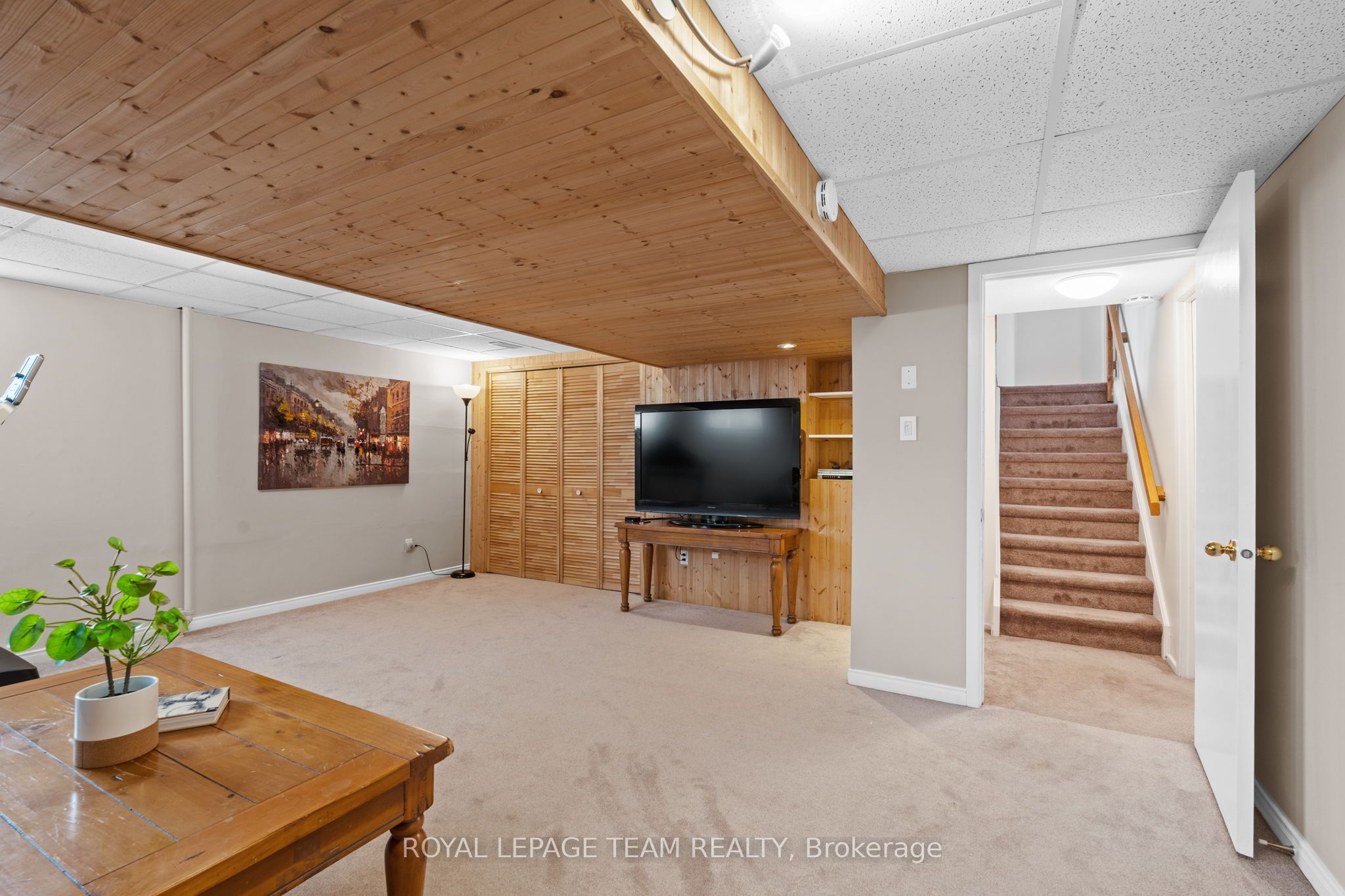 Photo 33 of 92 Burnetts Grove Circle, Ottawa, Barrhaven - Pheasant Run — HOMEH