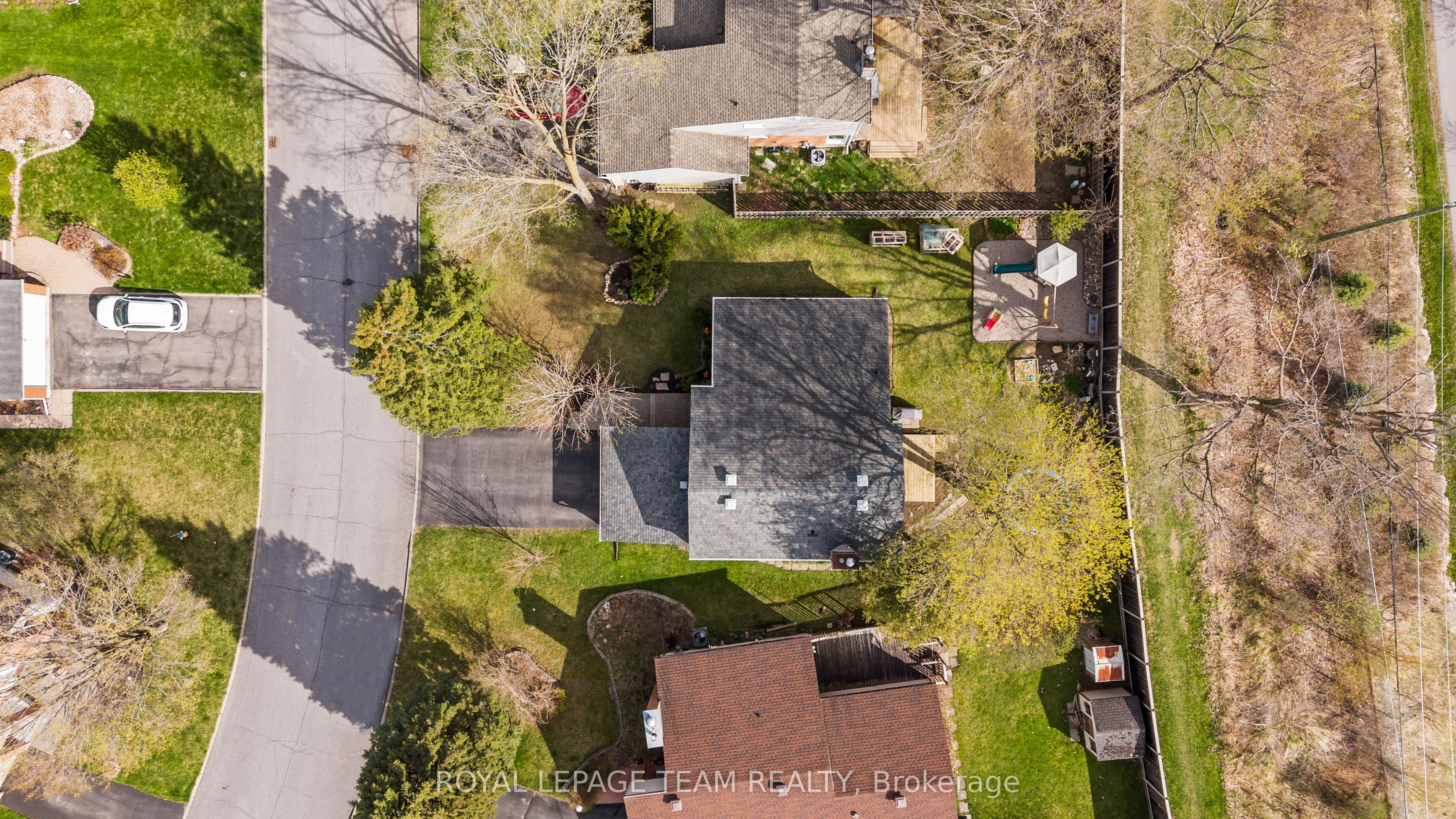 Photo 42 of 92 Burnetts Grove Circle, Ottawa, Barrhaven - Pheasant Run — HOMEH