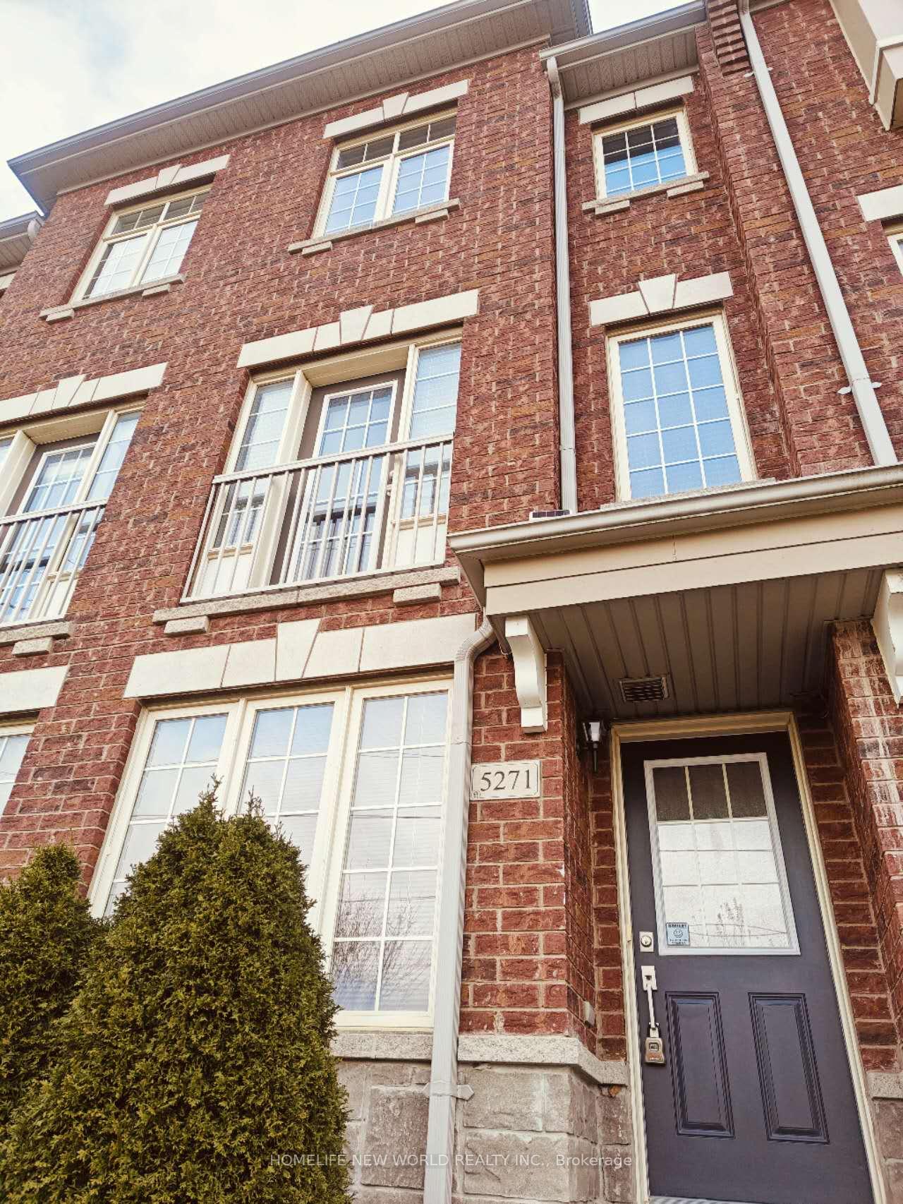 Photo 3 of 5271 Major Mackenzie Drive E, Markham, Berczy — HOMEH