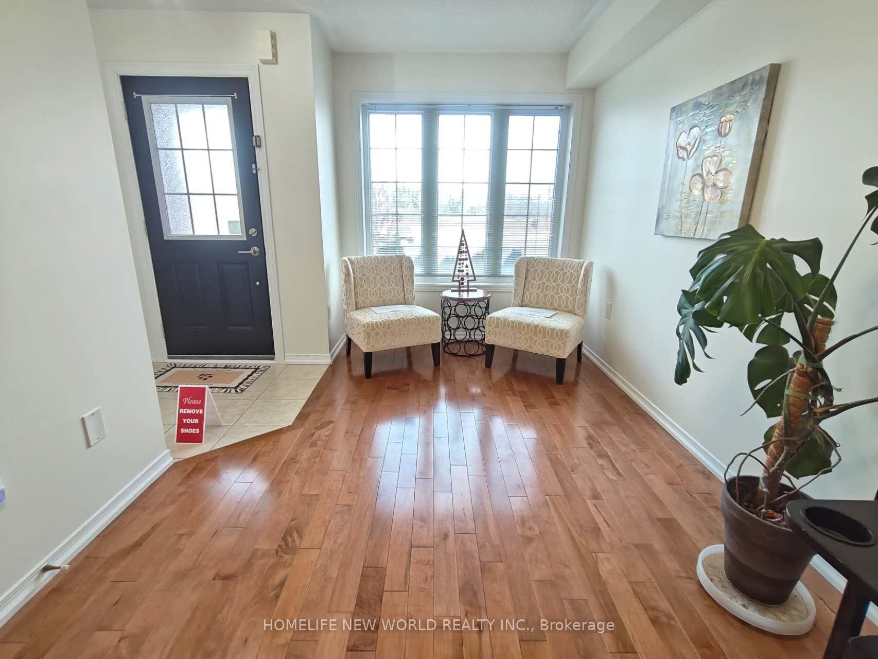 Photo 4 of 5271 Major Mackenzie Drive E, Markham, Berczy — HOMEH