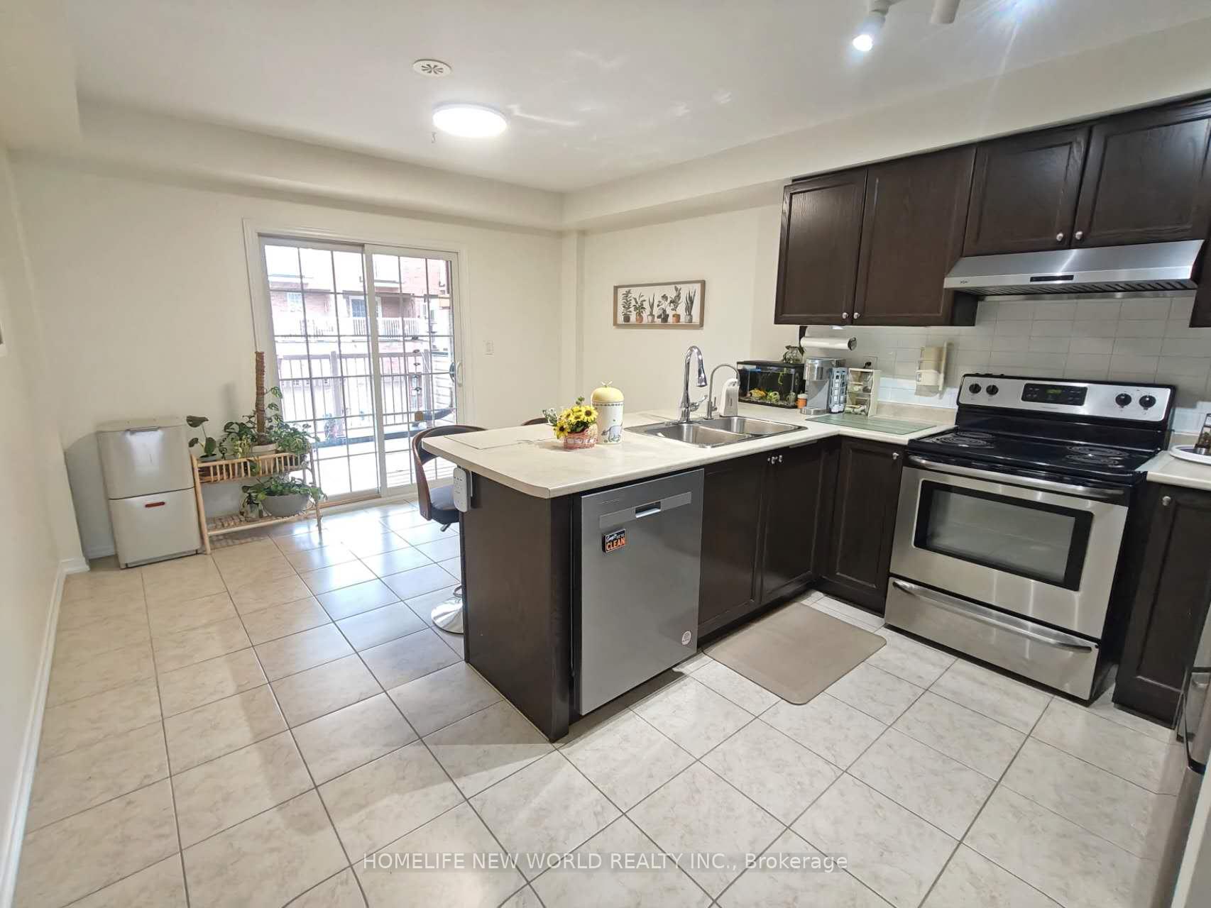 Photo 9 of 5271 Major Mackenzie Drive E, Markham, Berczy — HOMEH