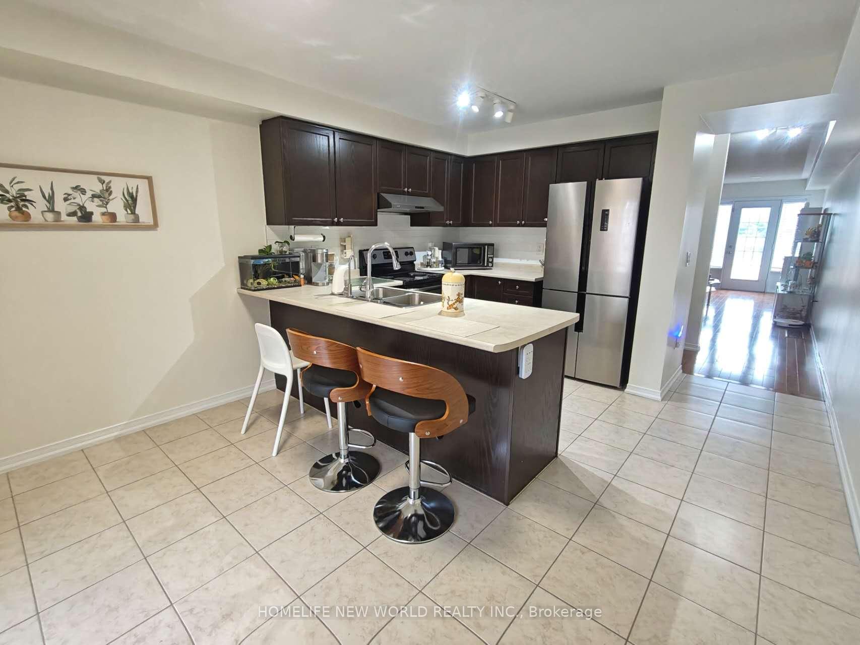 Photo 10 of 5271 Major Mackenzie Drive E, Markham, Berczy — HOMEH
