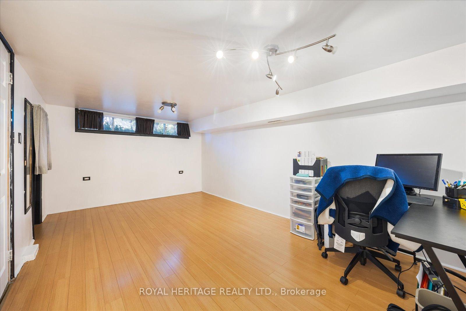 Photo 26 of 304 Rosedale Drive, Whitby, Downtown Whitby — HOMEH