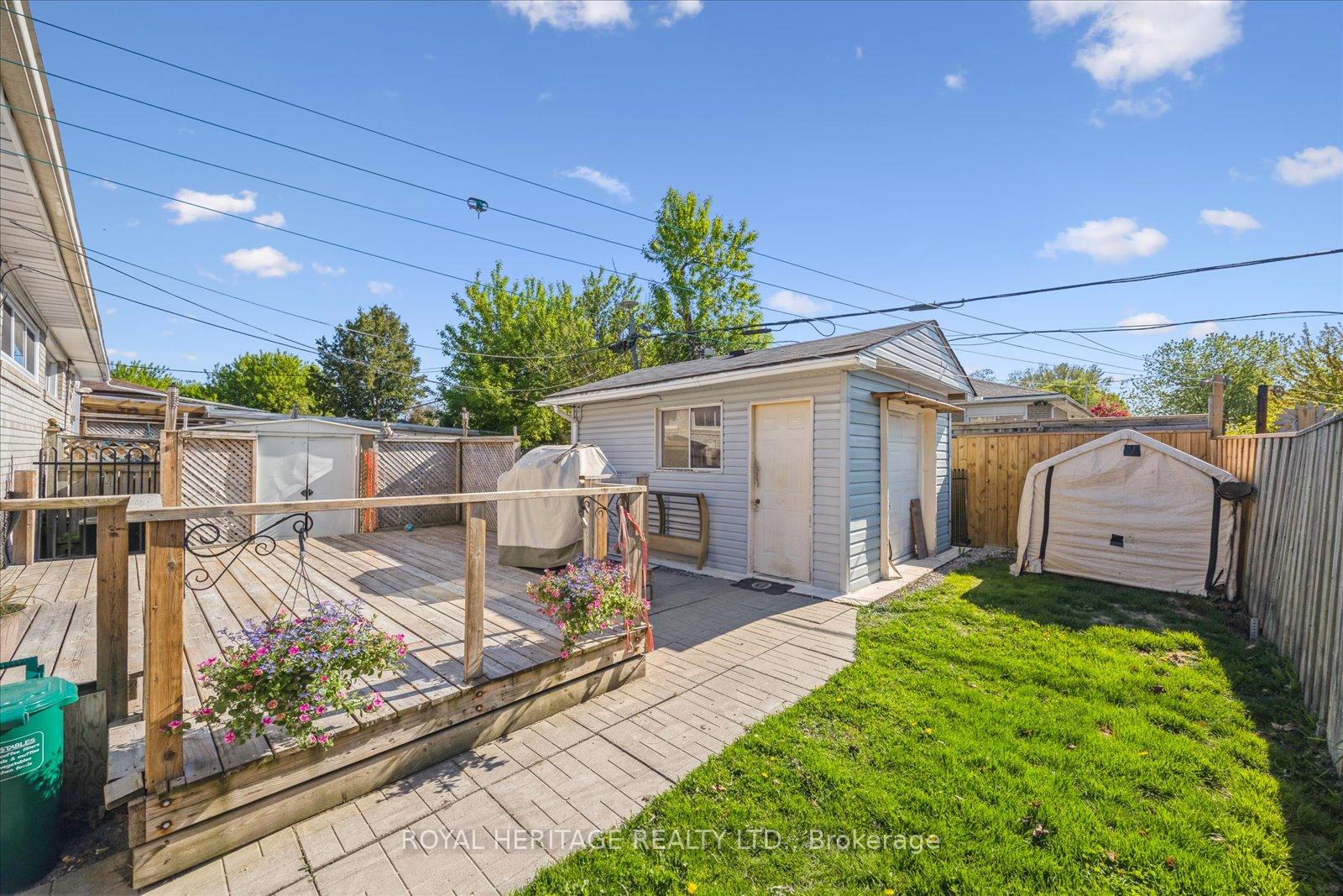Photo 33 of 304 Rosedale Drive, Whitby, Downtown Whitby — HOMEH