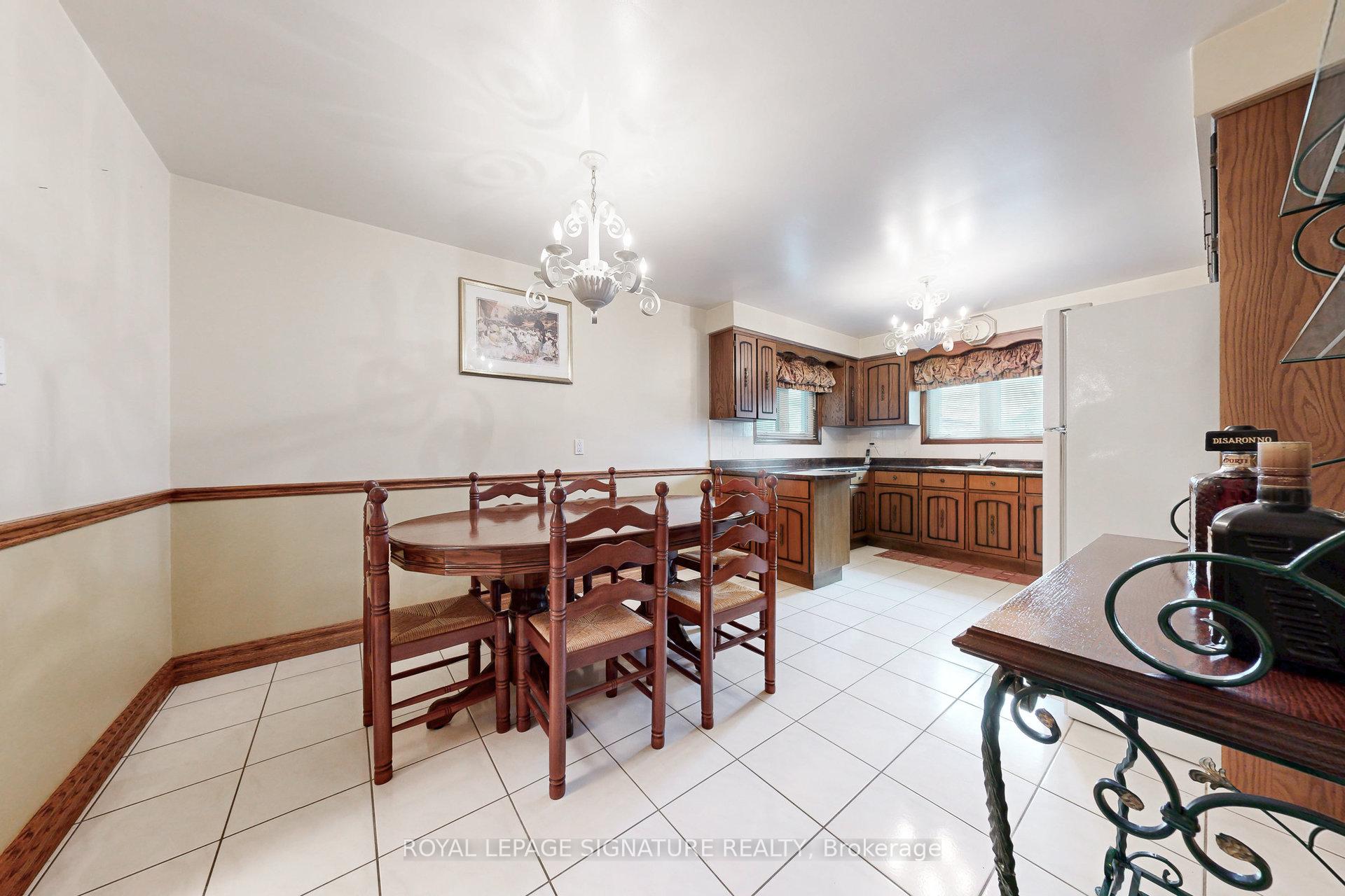 Photo 8 of 59 Lewis Drive, Vaughan, West Woodbridge — HOMEH