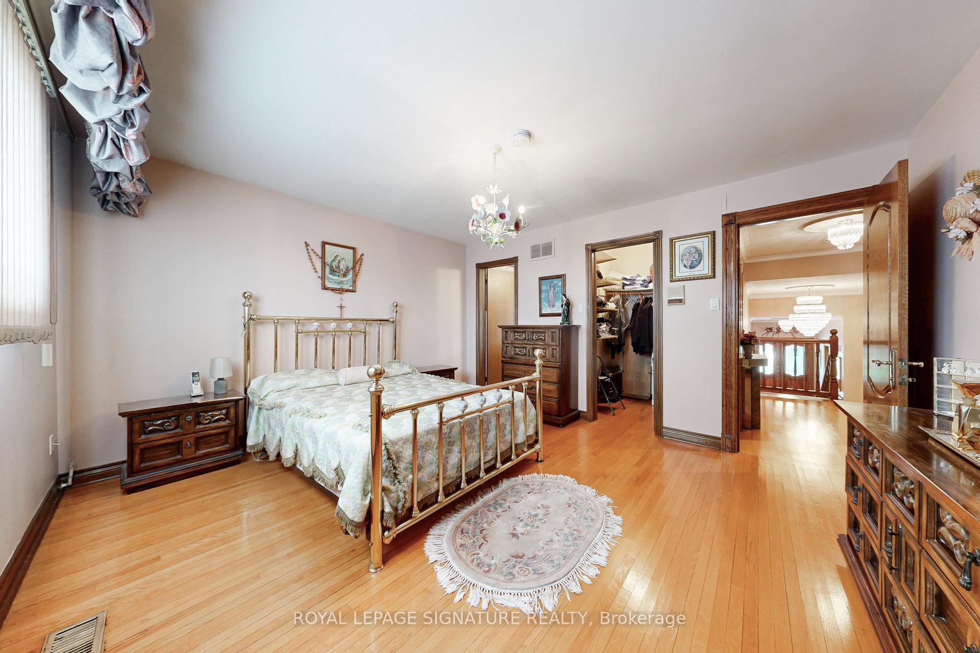 Photo 15 of 59 Lewis Drive, Vaughan, West Woodbridge — HOMEH