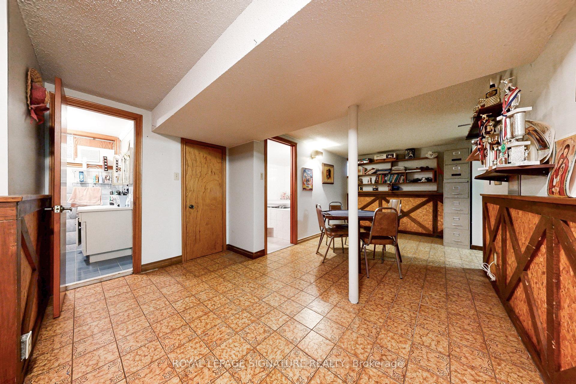 Photo 23 of 59 Lewis Drive, Vaughan, West Woodbridge — HOMEH