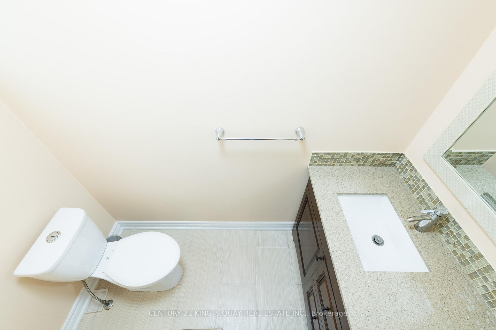 Photo 15 of 63 Royal Palm Drive, Vaughan, Crestwood-Springfarm-Yorkhill — HOMEH