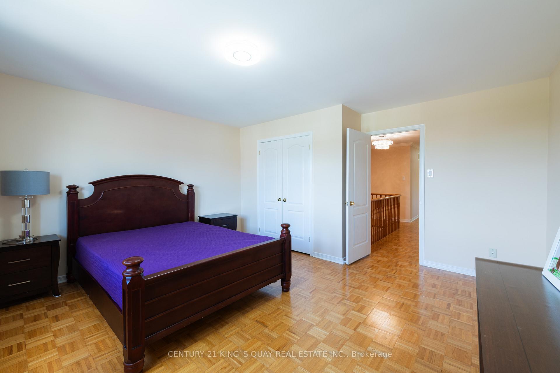 Photo 21 of 63 Royal Palm Drive, Vaughan, Crestwood-Springfarm-Yorkhill — HOMEH