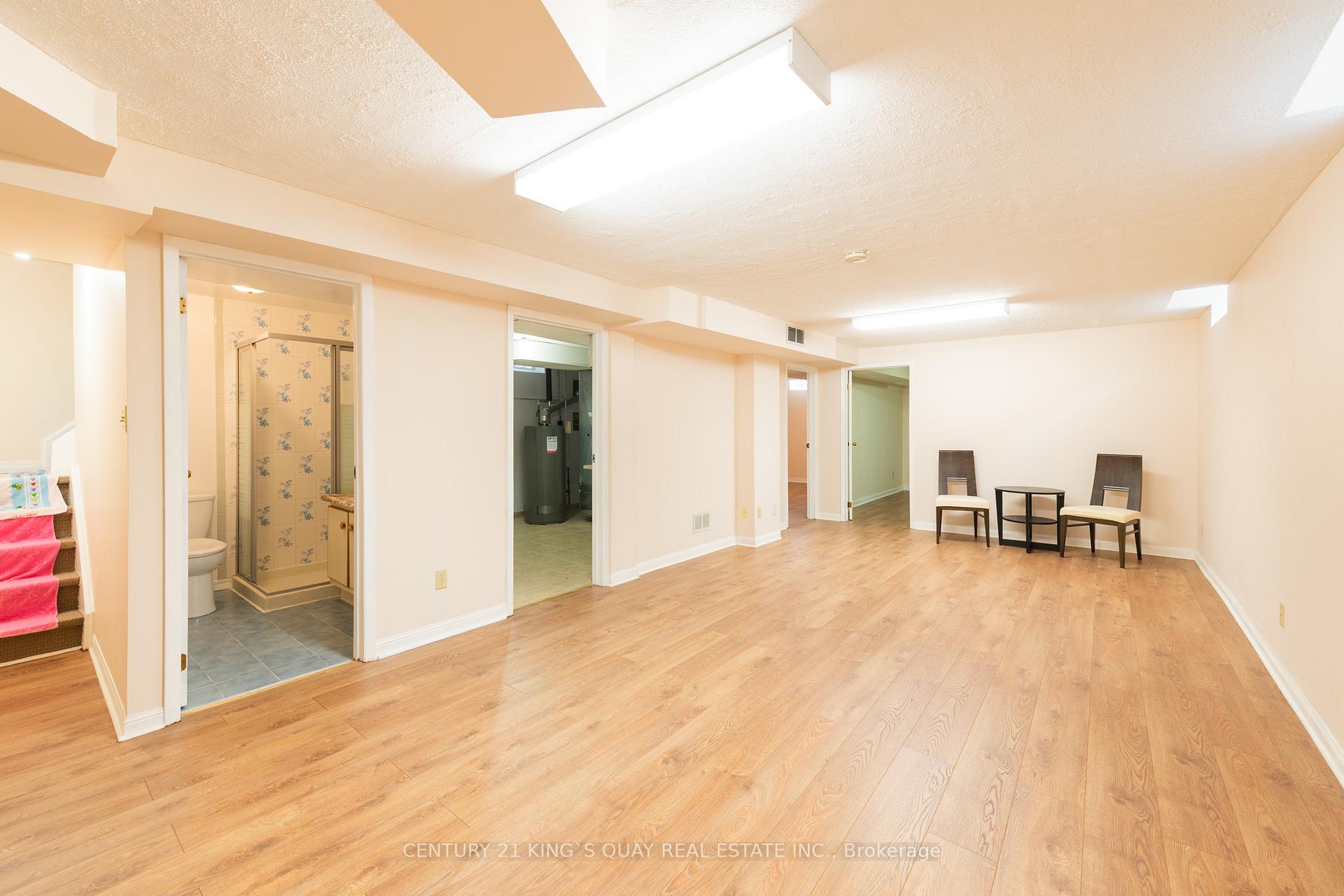 Photo 31 of 63 Royal Palm Drive, Vaughan, Crestwood-Springfarm-Yorkhill — HOMEH