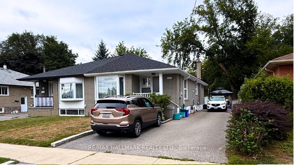Photo 1 of Unit Lower, 129 Lupin Drive, Whitby, Downtown Whitby — HOMEH