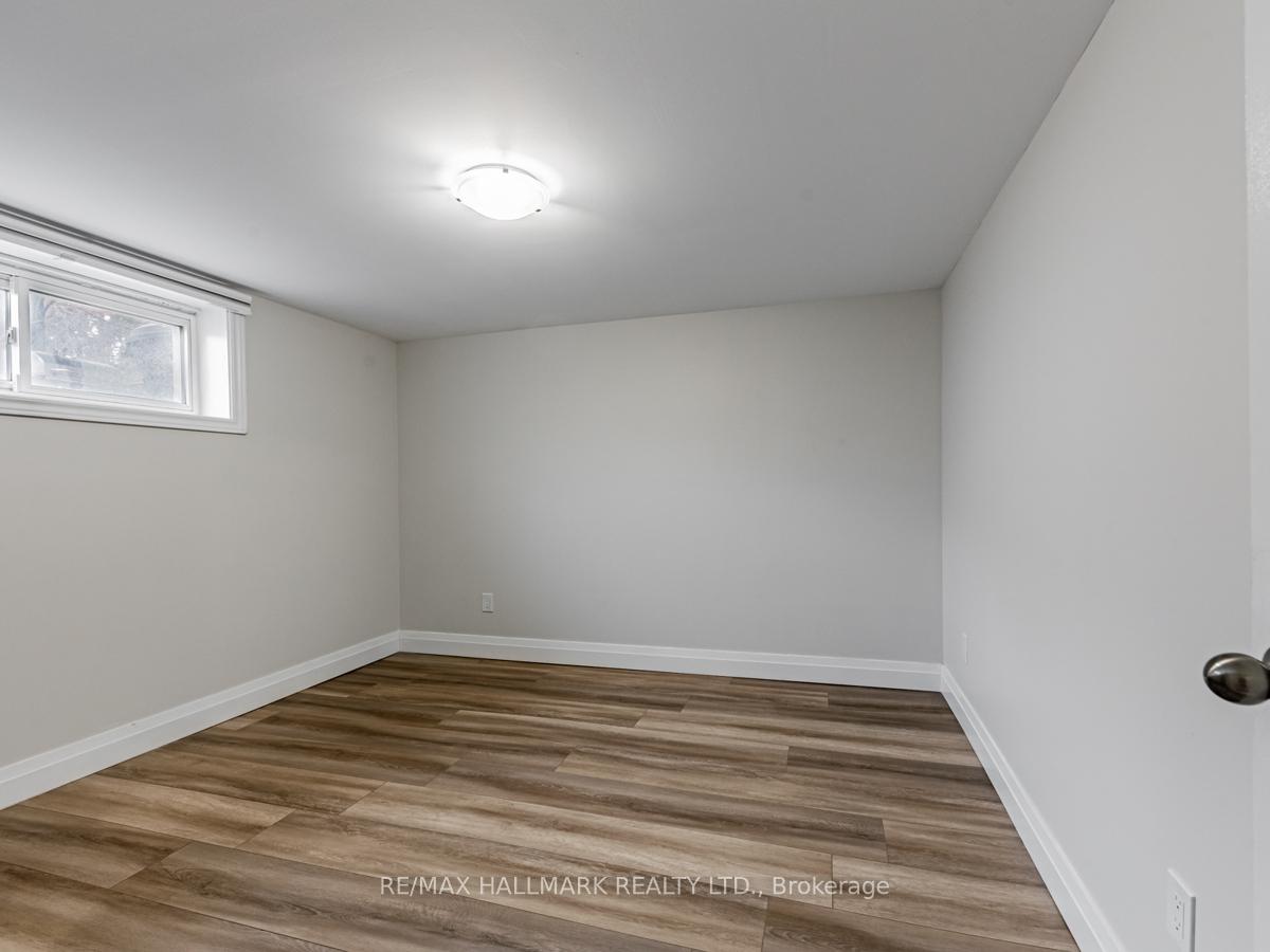 Photo 17 of Unit Lower, 129 Lupin Drive, Whitby, Downtown Whitby — HOMEH