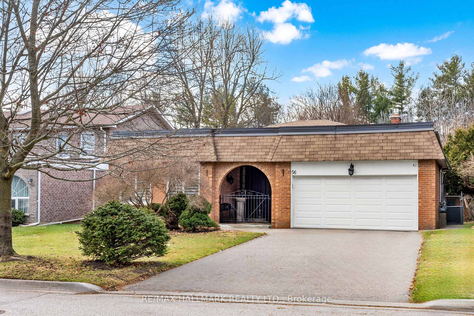 Photo 3 of 56 Sea Island Path, Markham, Bayview Fairway-Bayview Country Club Estates — HOMEH