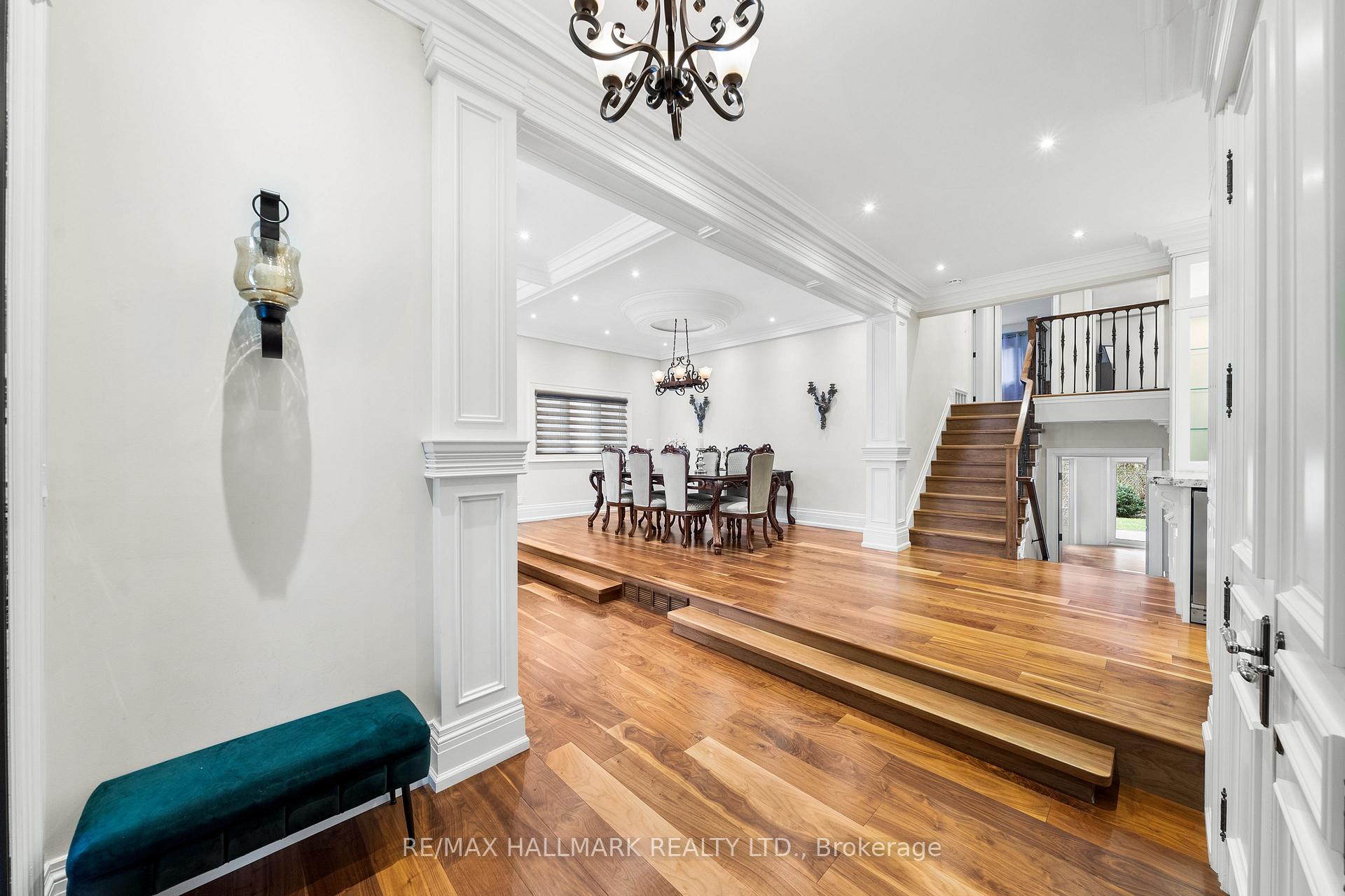 Photo 7 of 56 Sea Island Path, Markham, Bayview Fairway-Bayview Country Club Estates — HOMEH