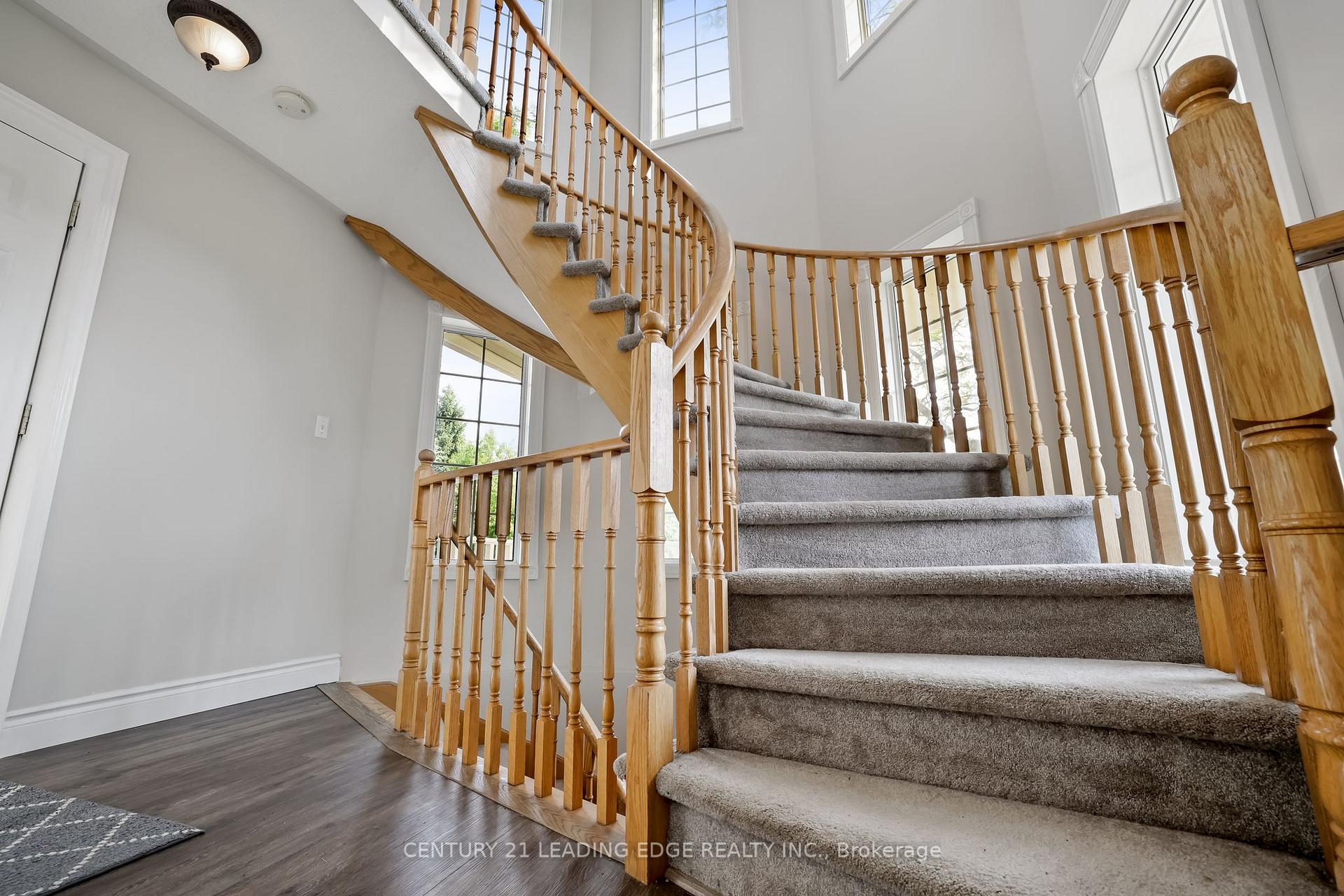 Photo 24 of 2 Four Winds Drive, Whitby, Port Whitby — HOMEH