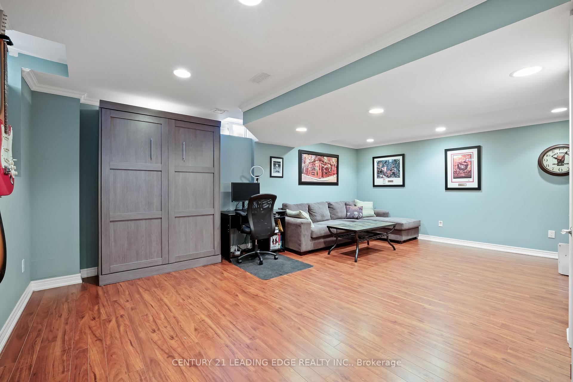 Photo 33 of 2 Four Winds Drive, Whitby, Port Whitby — HOMEH