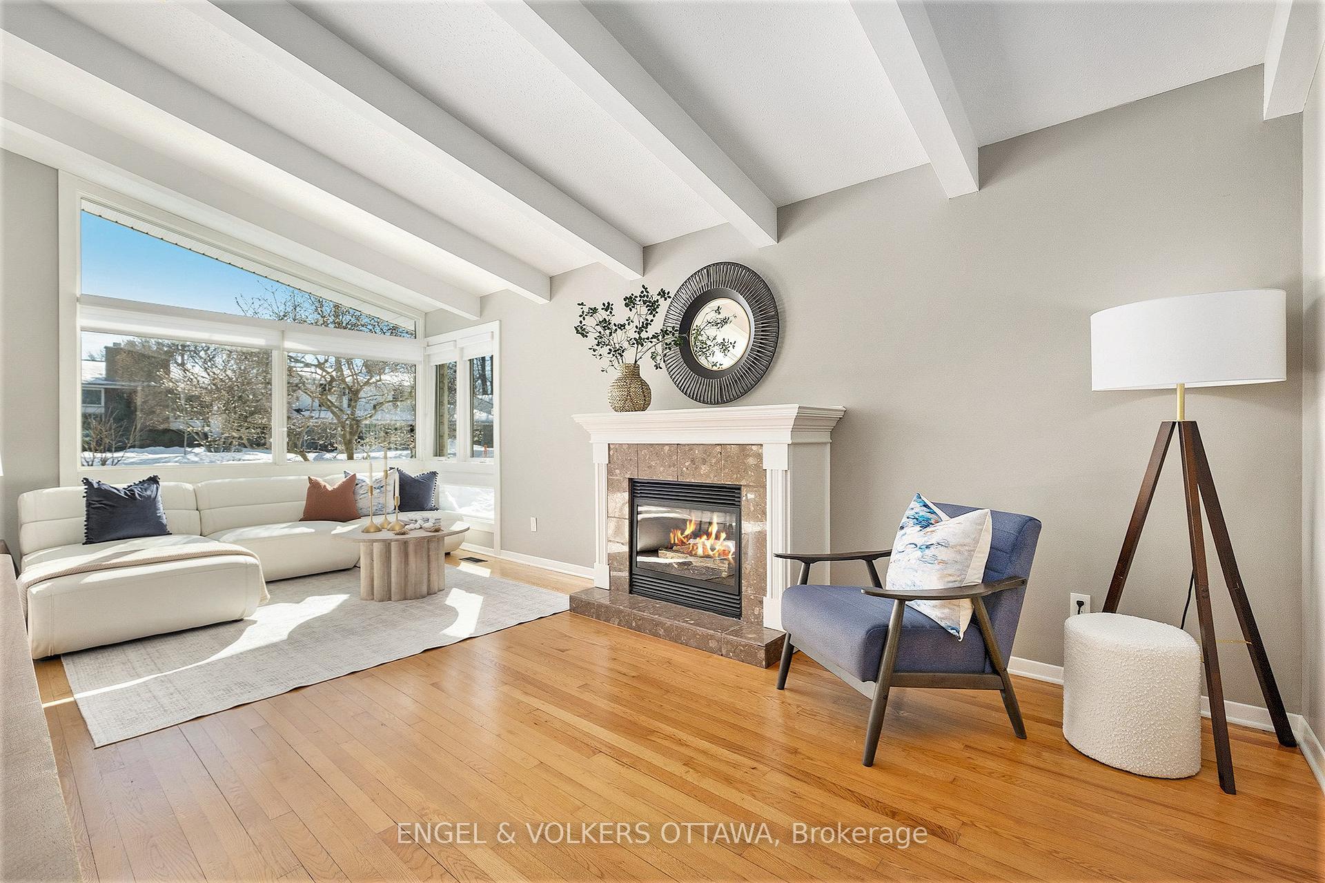 Photo 6 of 1861 Dorset Drive, Ottawa, Playfair Park — HOMEH