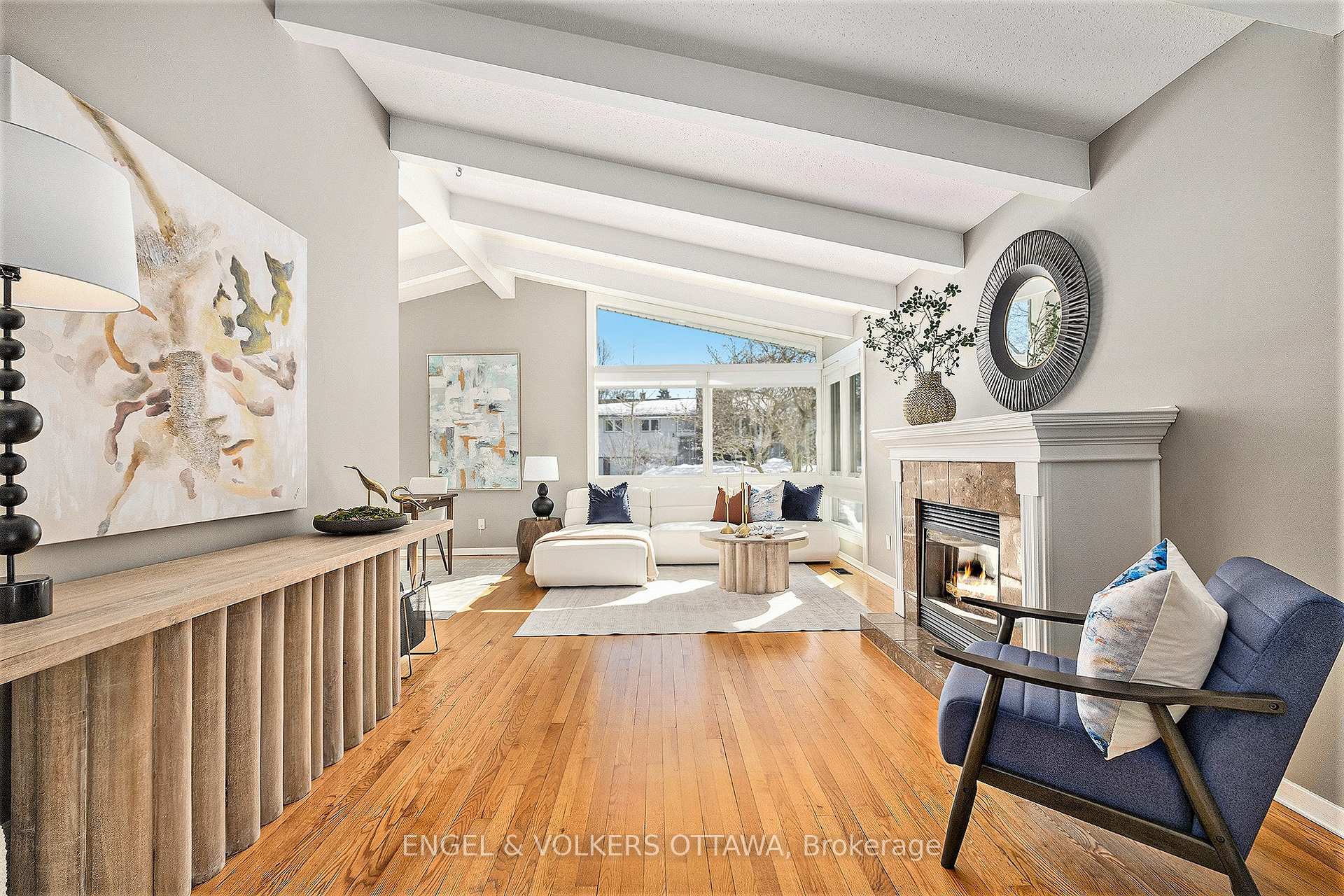 Photo 9 of 1861 Dorset Drive, Ottawa, Playfair Park — HOMEH