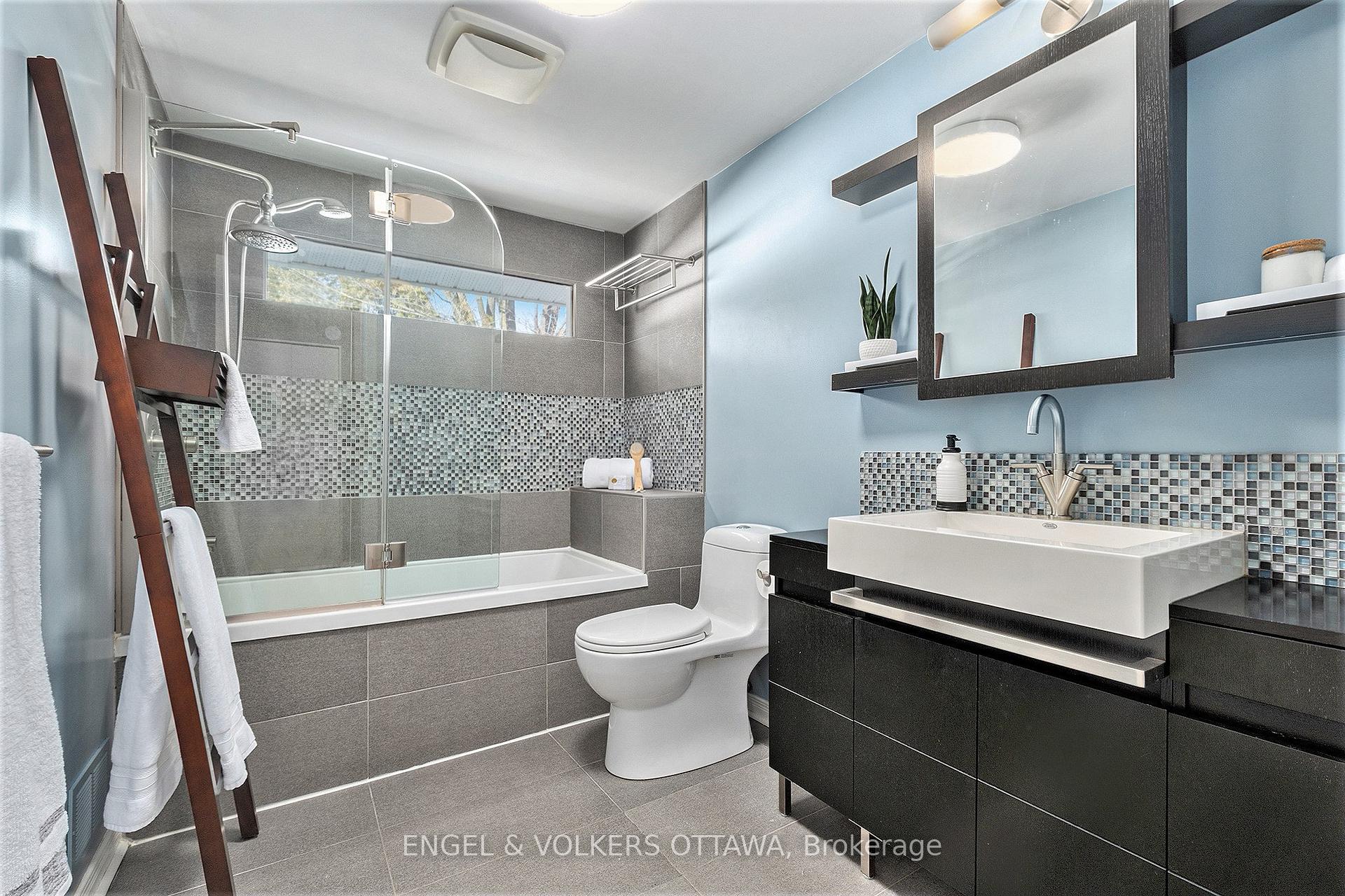 Photo 16 of 1861 Dorset Drive, Ottawa, Playfair Park — HOMEH