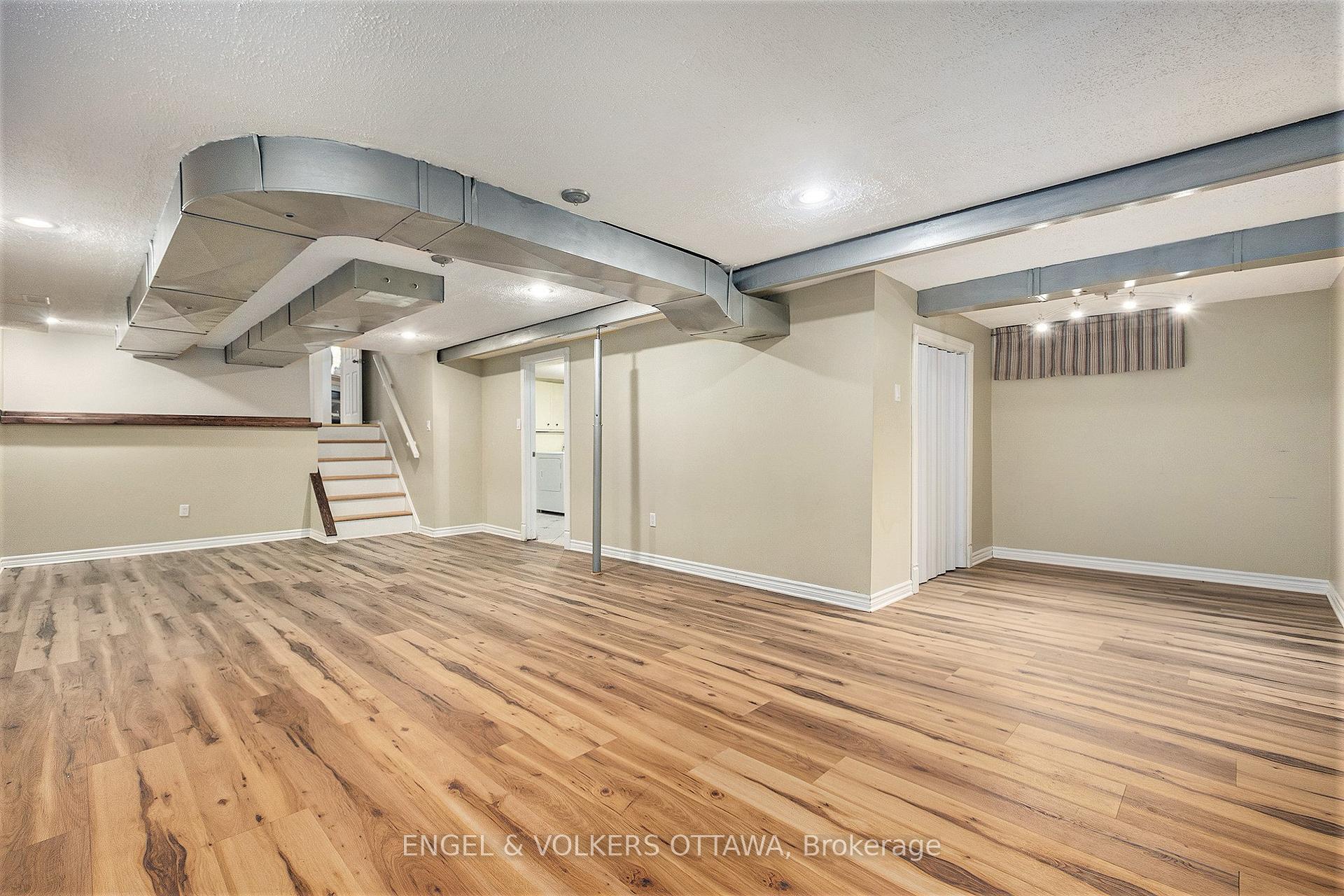 Photo 21 of 1861 Dorset Drive, Ottawa, Playfair Park — HOMEH