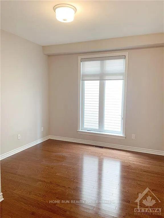 Photo 8 of 319 Brambling Way, Ottawa, Barrhaven - Half Moon Bay — HOMEH