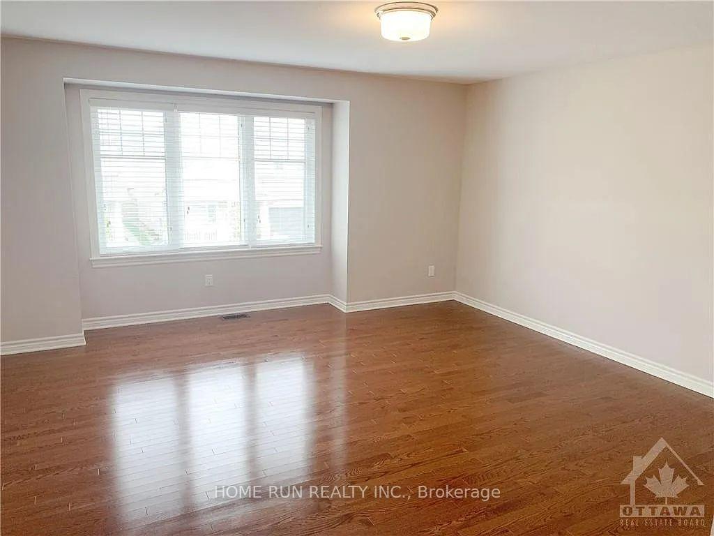 Photo 11 of 319 Brambling Way, Ottawa, Barrhaven - Half Moon Bay — HOMEH