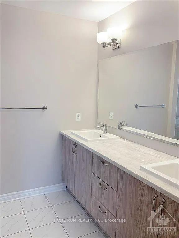 Photo 10 of 319 Brambling Way, Ottawa, Barrhaven - Half Moon Bay — HOMEH