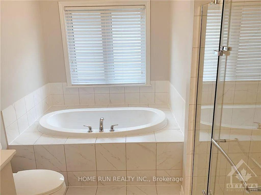 Photo 13 of 319 Brambling Way, Ottawa, Barrhaven - Half Moon Bay — HOMEH