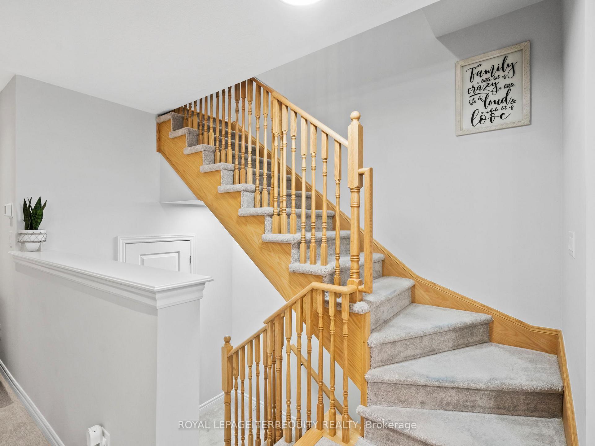 Photo 15 of 5 Mappin Way, Whitby, Rolling Acres — HOMEH