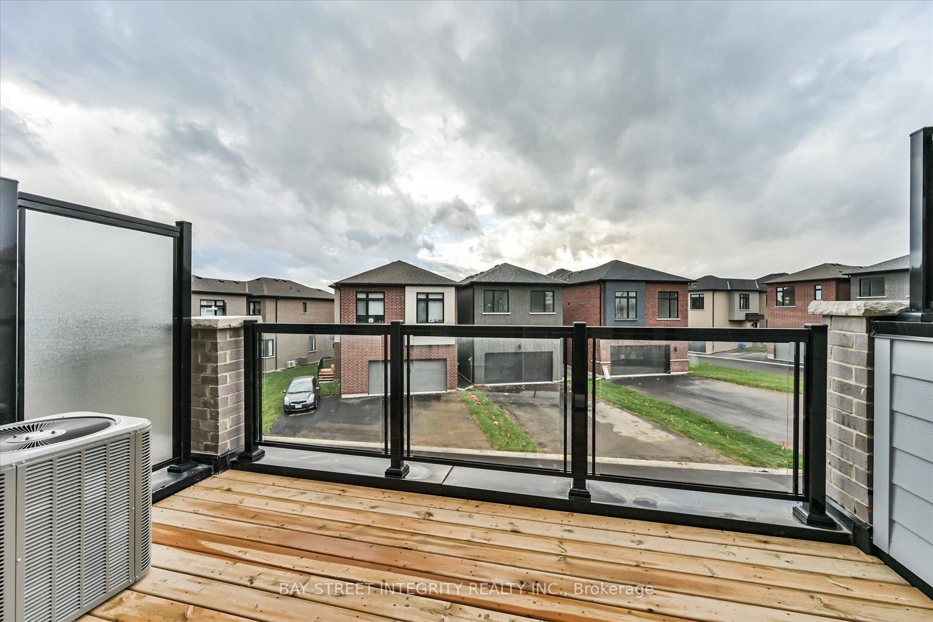 Photo 20 of 1820 Donald Cousens Parkway, Markham, Cornell — HOMEH