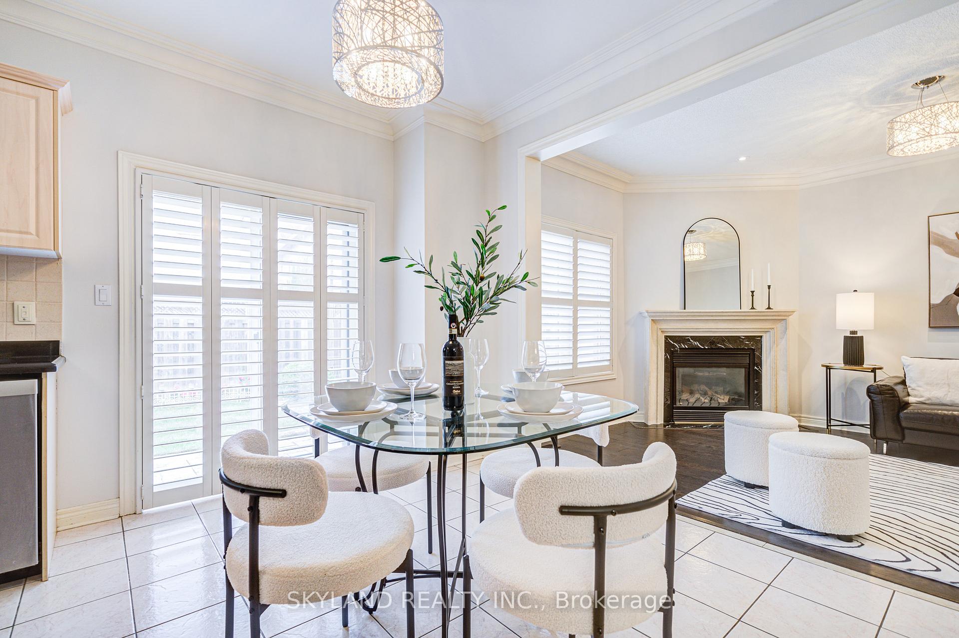 Photo 20 of 18 Bentoak Crescent, Vaughan, Patterson — HOMEH