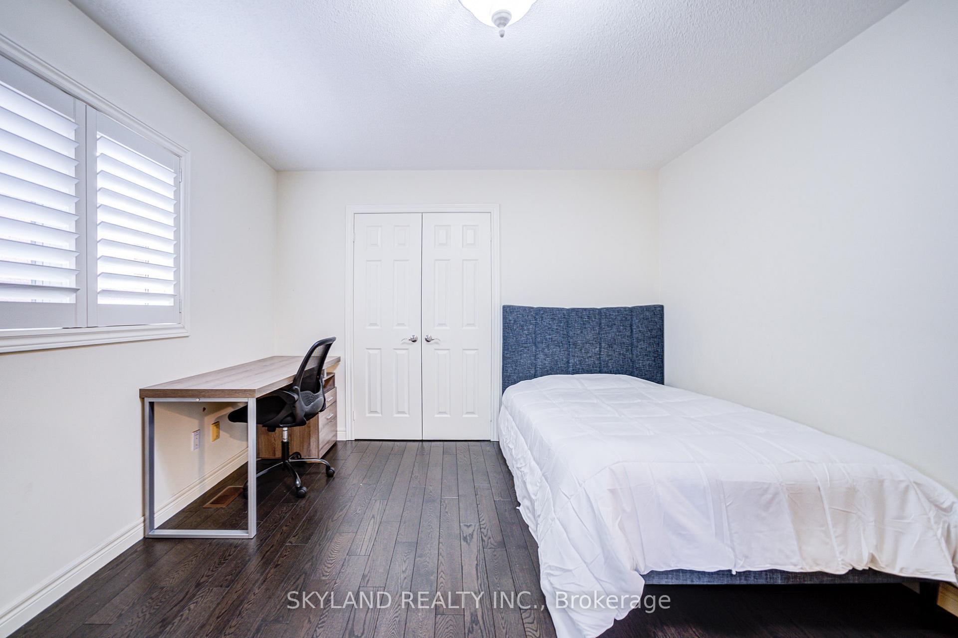Photo 27 of 18 Bentoak Crescent, Vaughan, Patterson — HOMEH