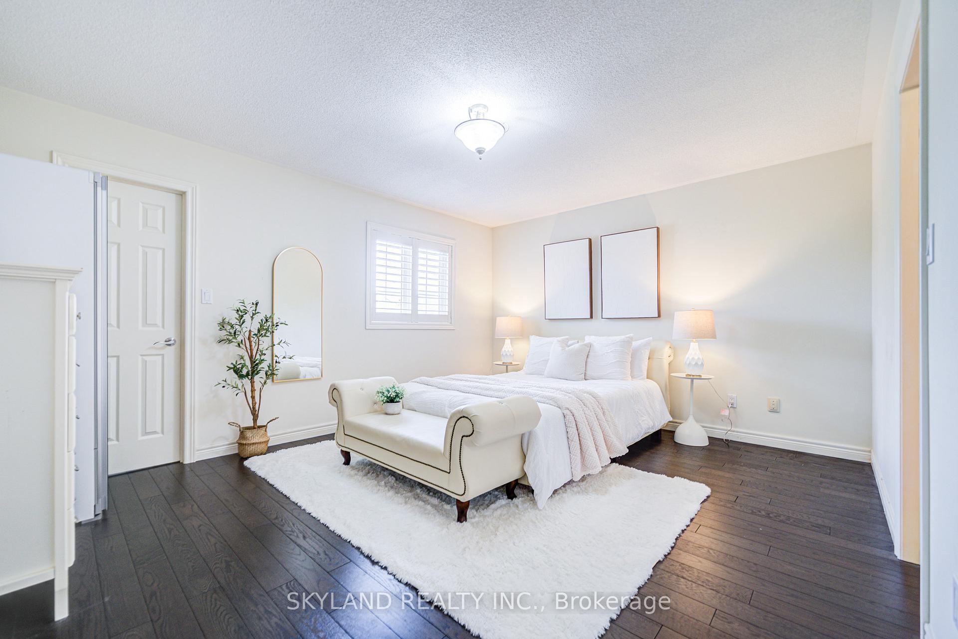 Photo 29 of 18 Bentoak Crescent, Vaughan, Patterson — HOMEH