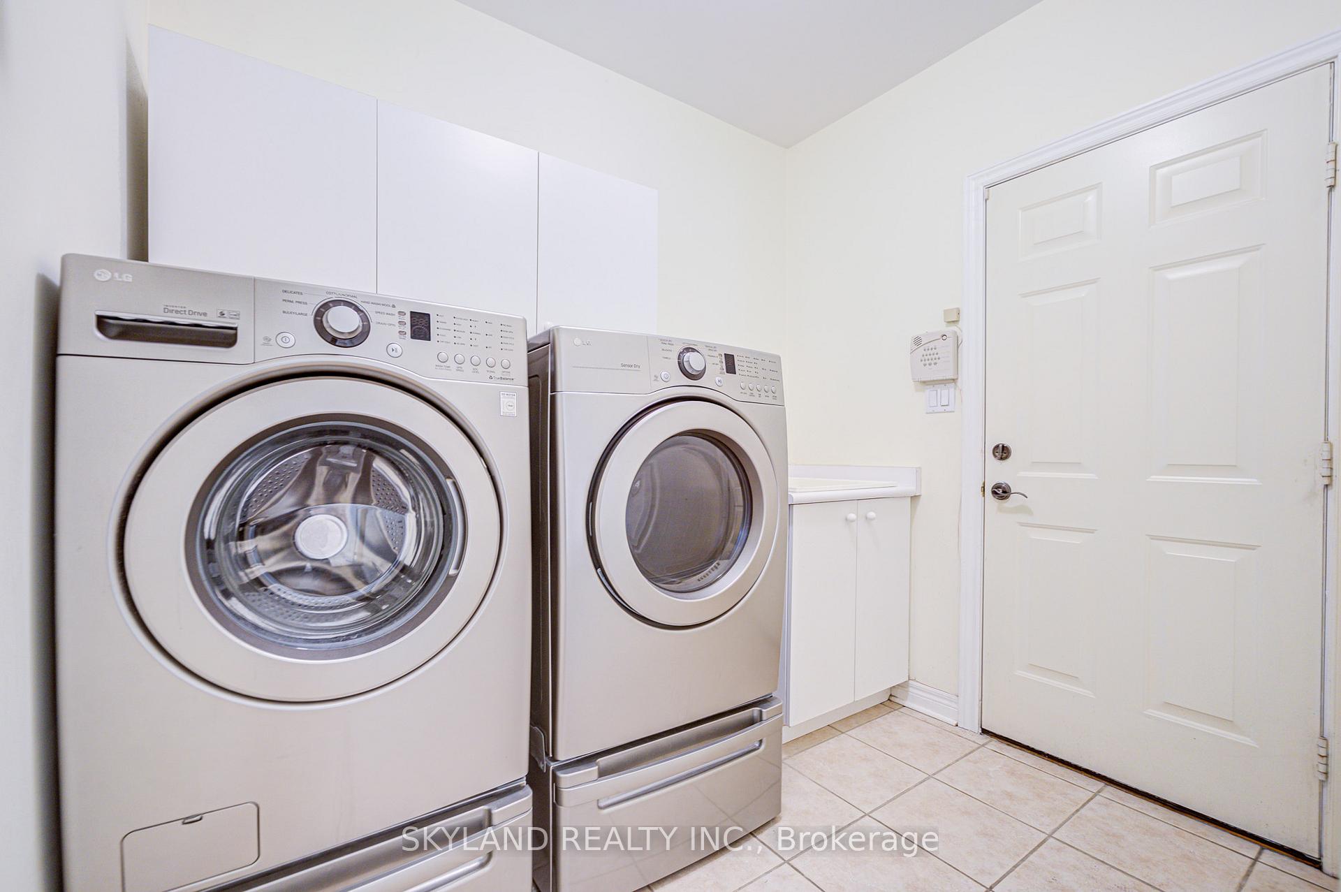Photo 34 of 18 Bentoak Crescent, Vaughan, Patterson — HOMEH