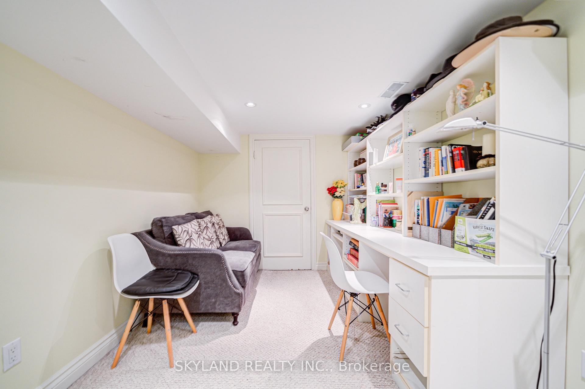 Photo 38 of 18 Bentoak Crescent, Vaughan, Patterson — HOMEH