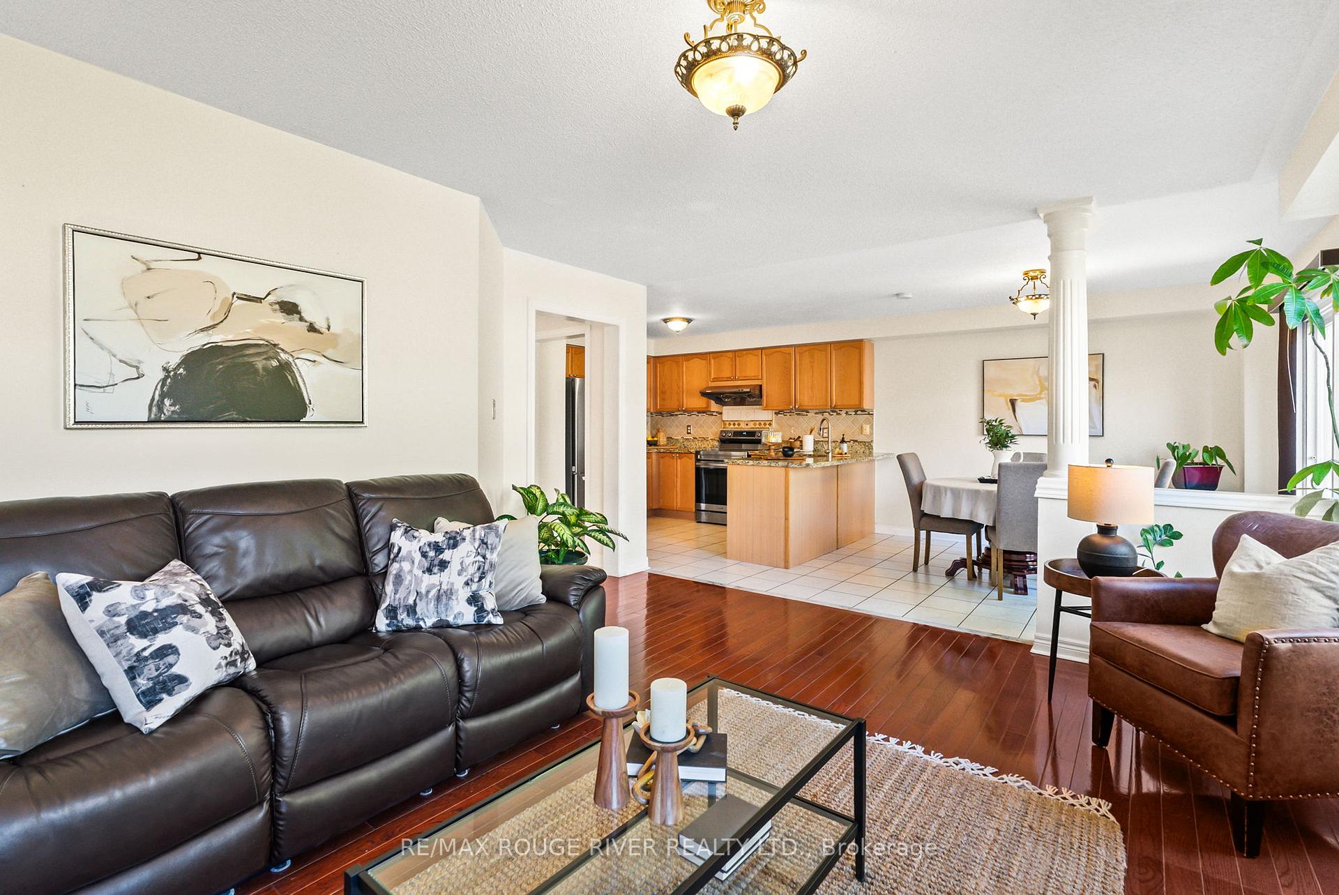 Photo 16 of 104 Willowbrook Drive, Whitby, Pringle Creek — HOMEH